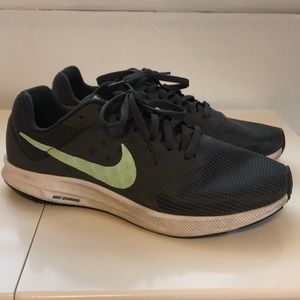 Nike Downshifter 7 running shoes